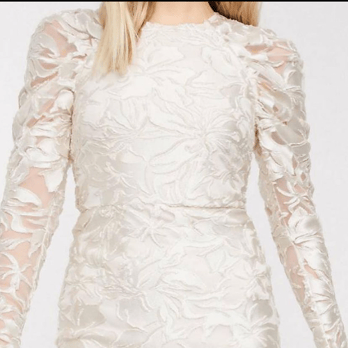 فستان طويل فخم سكري