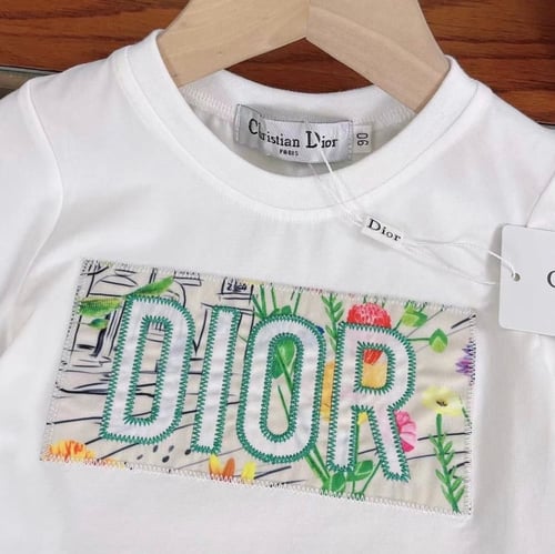 بدلة ديور بناتي قطعتين