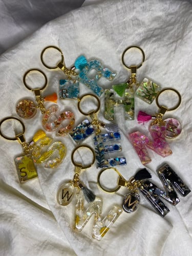 ميدالية احرف