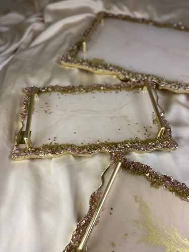 صينيه مقاس 19*30 بمقابض