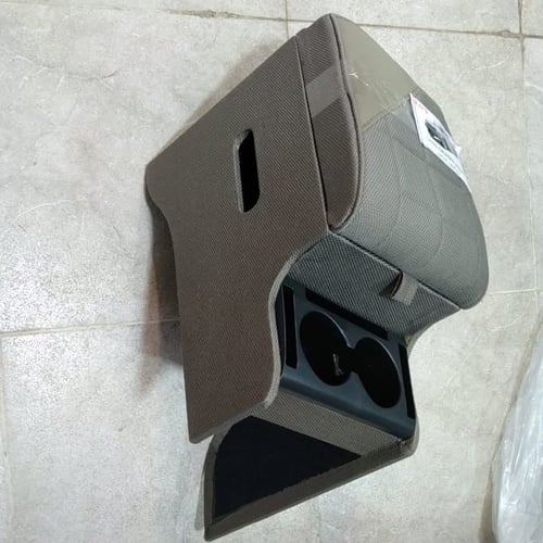 تكاية سيارة لاندكروزر شاص