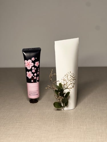 توزيعات كريم ( يمكن اضافه اسم او عباره )