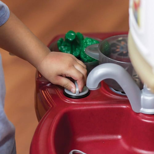 مطبخ مع فرن