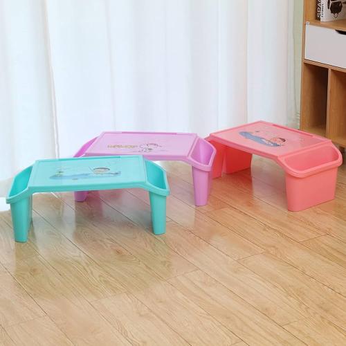 طاولة بلاستيك