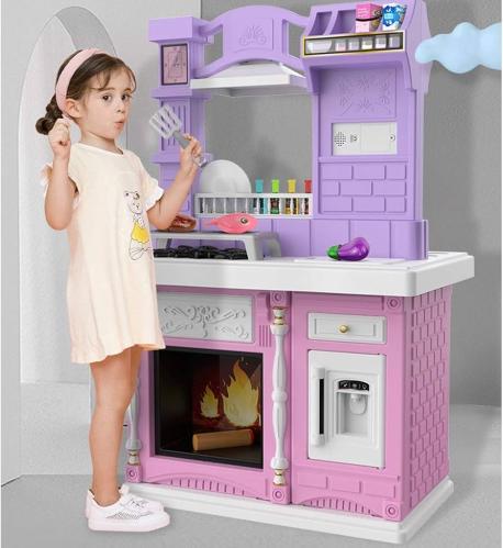 مطبخ فرن و ادراج كبيرة