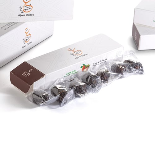 كرتون 24 علبة 7تمرات عجوة باللوز والهيل