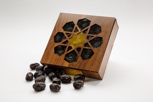 عجوة العالية الملكية -1كجم -عبوة خشبية