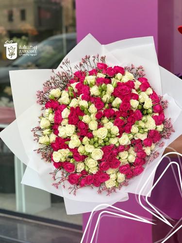 باقة ورد مميزه كبيره