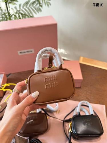 شنطة يد ميني ميو ميو ماستر