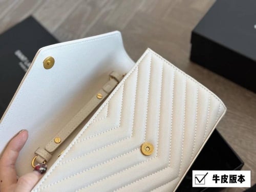 شنطة يد سان لوران ماستر