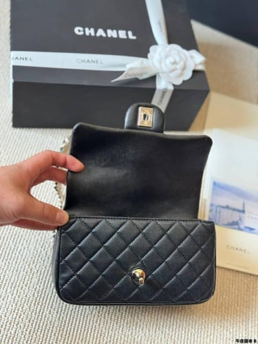 شنطة يد شانيل ماستر كواليتي mini flap with top han...