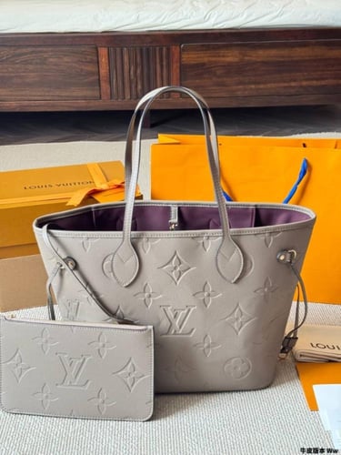 شنطة كتف لويس فيتون ماستر