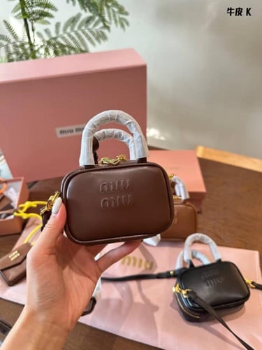 شنطة يد ميني ميو ميو ماستر