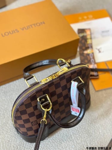 شنطة ألما لويس فيتون ماستر