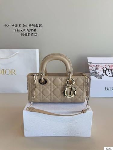شنطة ديور ماستر كواليتي lady D-joy سمول