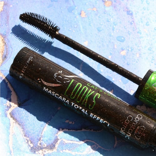 مسكرة توتل افكت بلاك ضد الماء من كونستانس كارول ال...