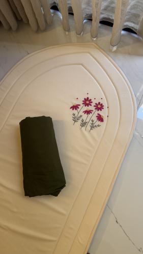 طقم البتلات الفوشي للاطفال