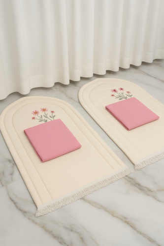 طقم الام والبنت الوردي