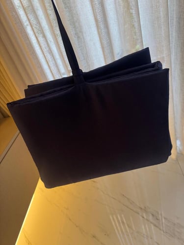 سجادة الورد الكحلي