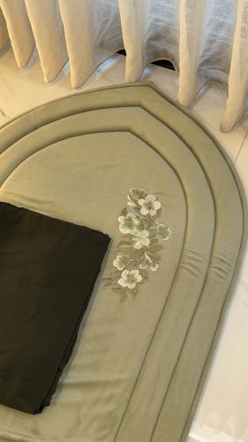 طقم زهرة اللوز الفستقي