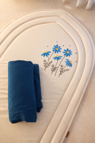 طقم البتلات الأزرق للكبار