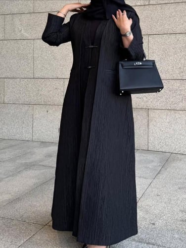 عباية شتوية جديدة بتصميم فاخر