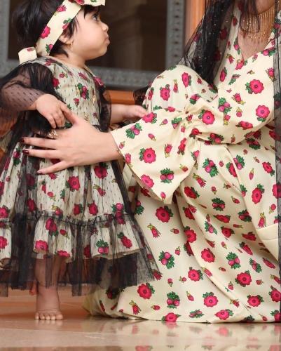 جلابية شالكي رمضاني للام والبنت