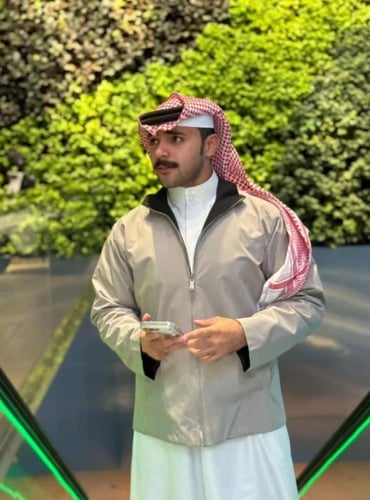 جاكت لوروبيانا دبل فيس شكل جديد