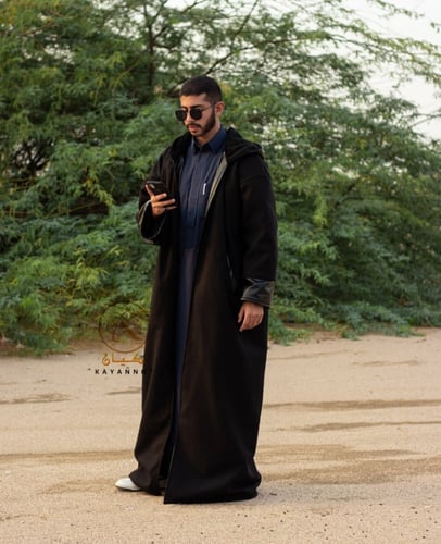 فرو قماش جوخ مع أطراف جلد