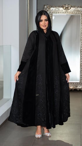 عباية شتوية كلوش مطرز