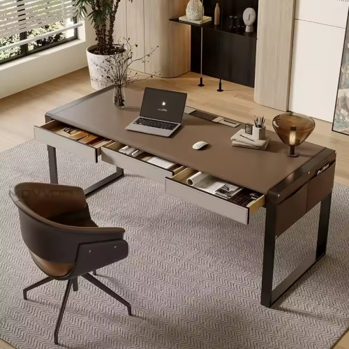 مكتب منزلي حديث عالي الجودة بتصميم بسيط