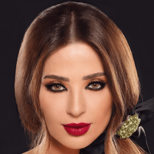 عدسات زينة ملونة من اديرا سنوية - الموند