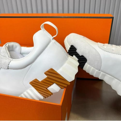 حذاء هيرمز للتوصيل الفوري مقاس 43 ماستر شامل الملح...