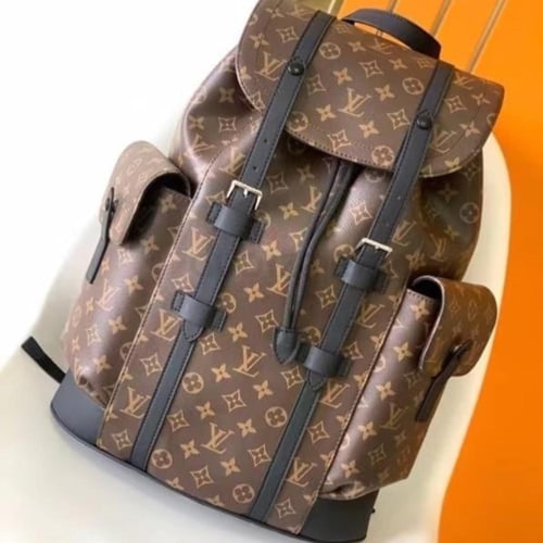 شنطة ظهر لويس فيتون مجموعة ألوان ماستر