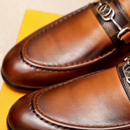 حذاء لويس فيتون ماستر شامل الملحقات