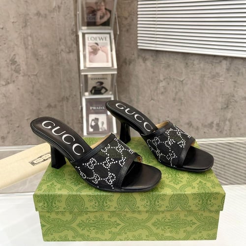 حذاء قوتشي بكعب جودة عالية شامل الملحقات