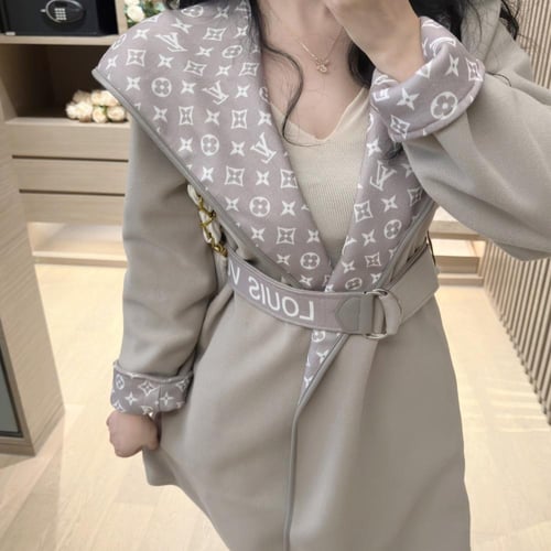 بالطول لويس فيتون دبل فيس