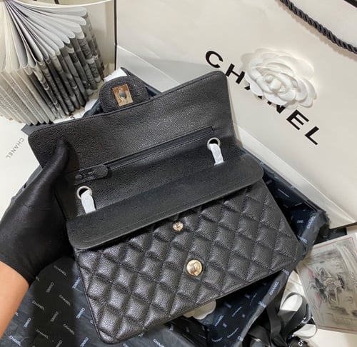 شنطة شانيل جلد كافيار ماستر شامل الملحقات