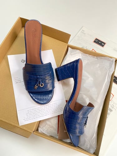 حذاء لوروبيانا عالي الجودة شامل الملحقات