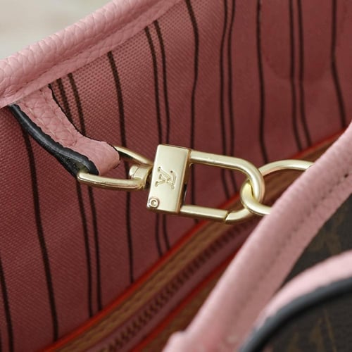 حقيبة نيفرفول باندولير من لويس فيتون مع العلبة