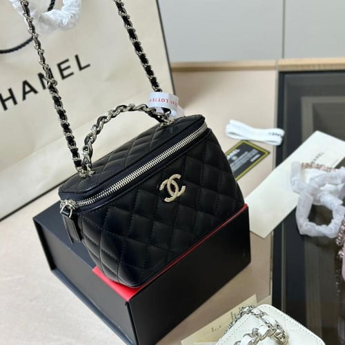 شنطة شانيل شامل الملحقات