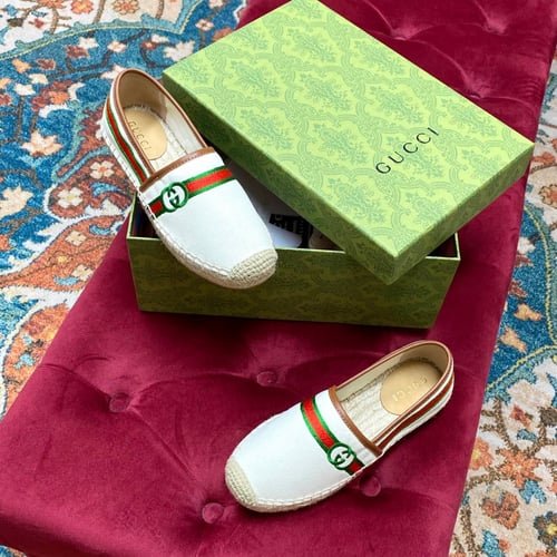 احذية قوتشي اسبادريل كانفس نسائي ماستر شامل الملحق...