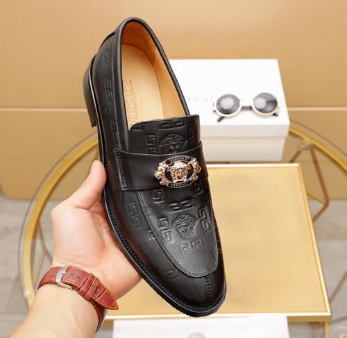 حذاء فيرزاتشي ماستر شامل الملحقات