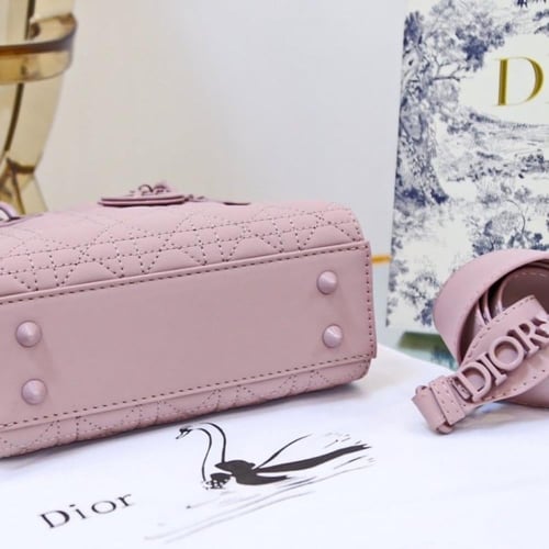 حقيبة ليدي ديور بينك مطفي شامل الملحقات