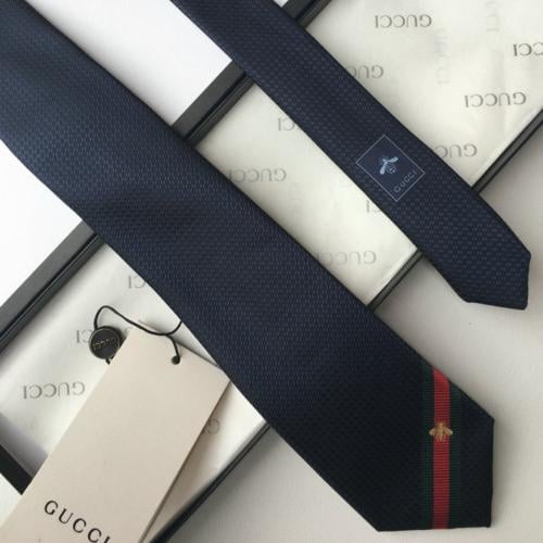 ربطة عنق قوتشي ماستر شامل الملحقات