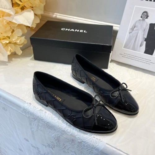 فلات ماركة شانيل ماستر شامل الملحقات