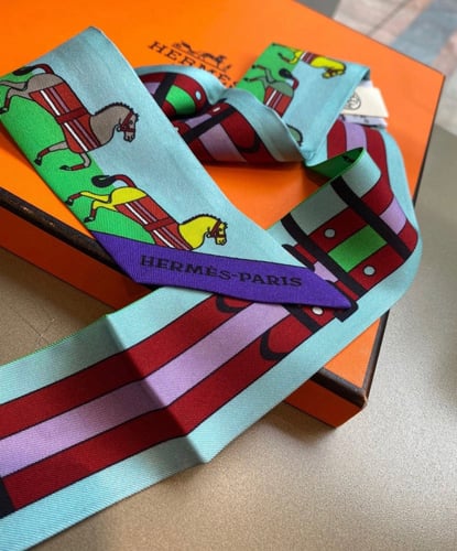 سكارفات ايرمز صغيرة للشنطة او الرقبة