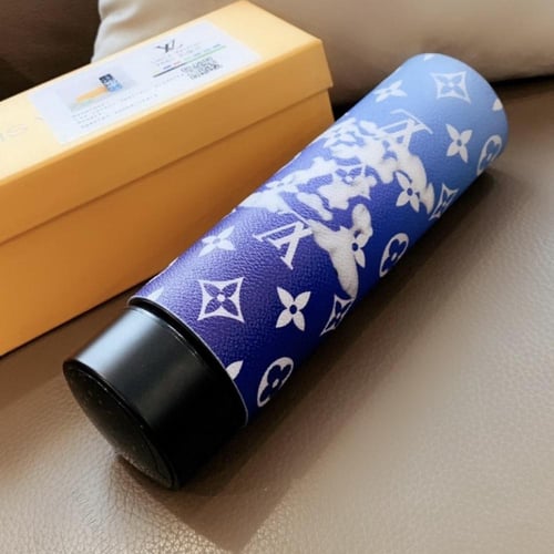 كوب حراري ماركة لويس فيتون شامل الملحقات