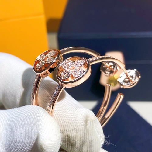 حلق لويس فيتون ماستر شامل الملحقات