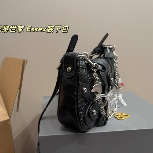 حقيبة بلنسياغا شامل الملحقات